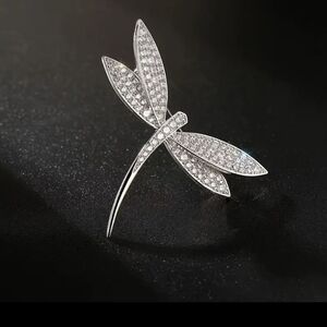 🆕️ SILVER-TONE RHINESTONE ENCRUSTED DRAGONFLY BROOCH PIN